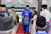 Penyerahan-sumbangan-anak-yatim-2
