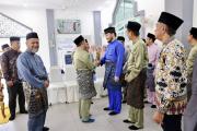 Penyerahan-sumbangan-anak-yatim-4